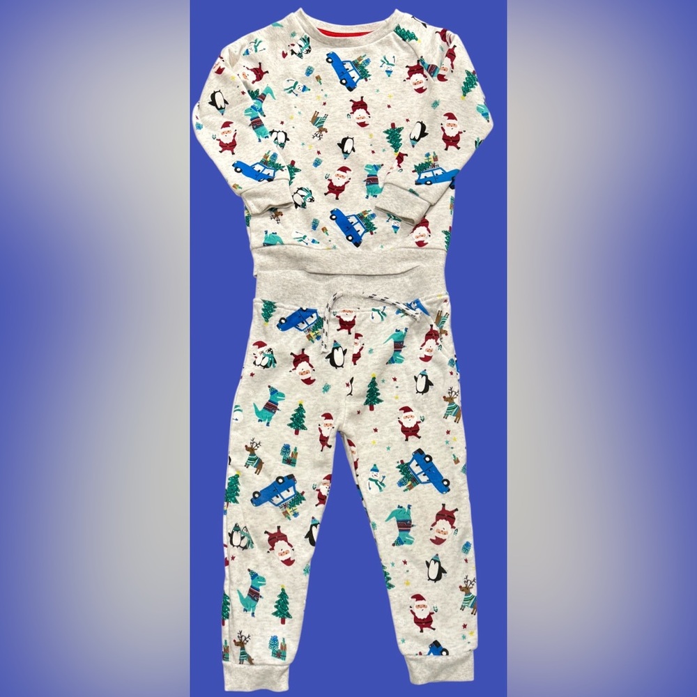 Primark Holiday Print Sweatsuit! Size 24-36 months and perfect for the holidays